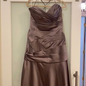 Size 15 beautiful shiny grayish dress